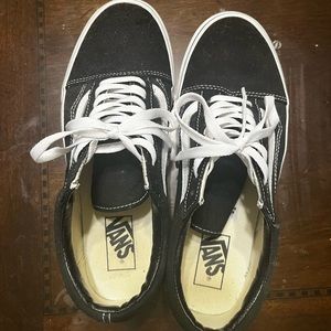 Vans old skool size 9